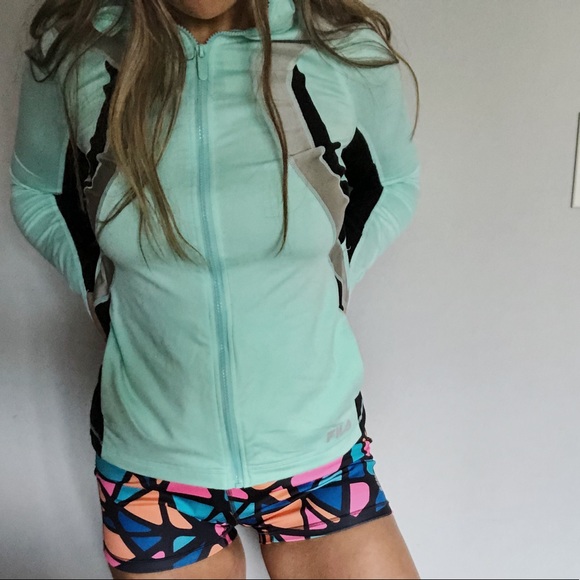 Sports warm up jacket - Picture 2 of 2